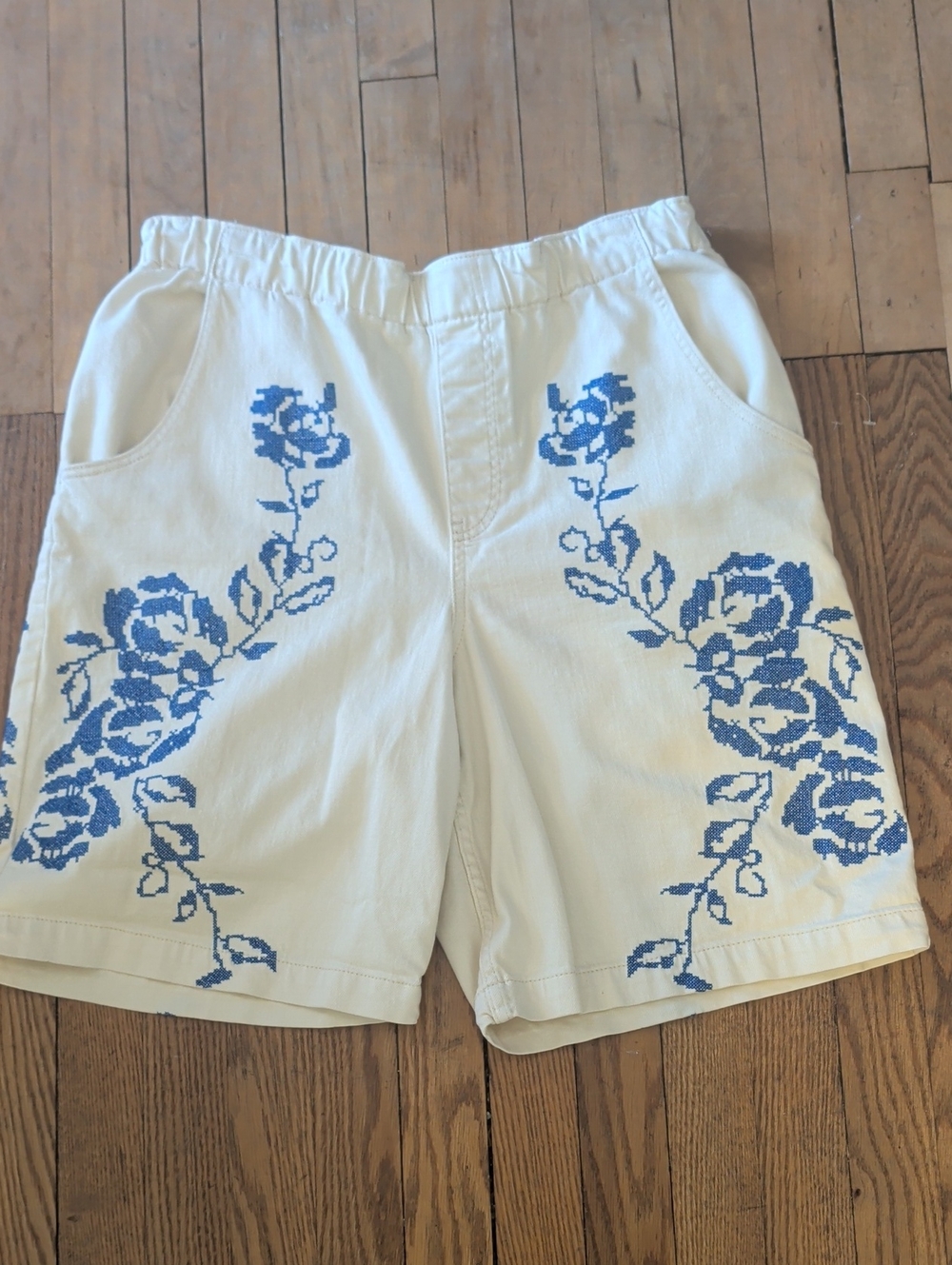 Pilcro Shorts.   Size Large